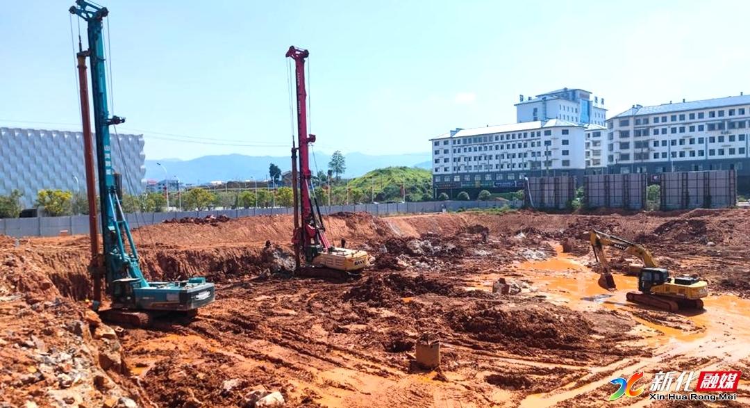 项目建设一线 | 新化县高铁新城智慧物流园及配套基础设施项目建设提速